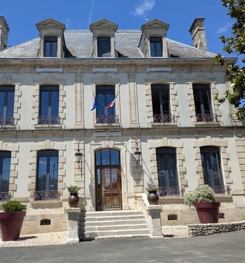 Visite libre de la mairie de La Crèche