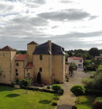 Visite du château, des chapelles et du jardin d'Oroux
