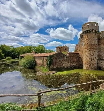 Visite libre du château de Sanzay