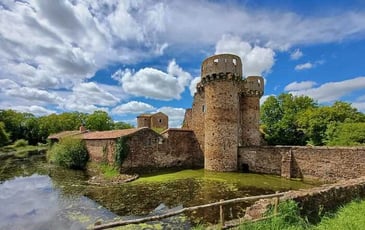Visite libre du château de Sanzay