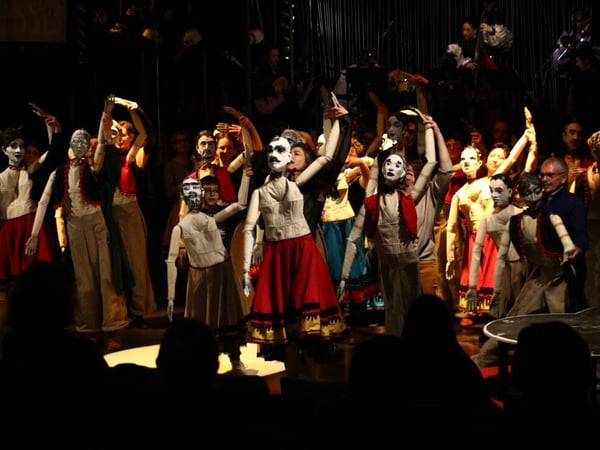 Le bal marionnettique