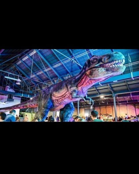 Exposition Avengers et Univers des Dinosaures